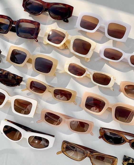 Vì sao nên đeo kính râm vào mùa hè? - Công ty TNHH đầu tư phát triển và ...